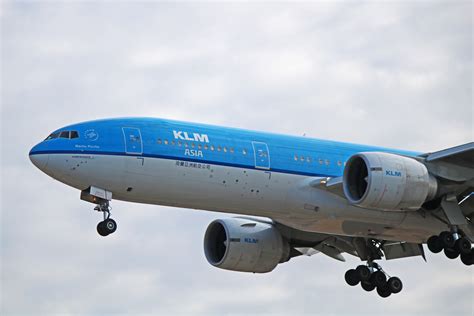 klm boeing 777-200